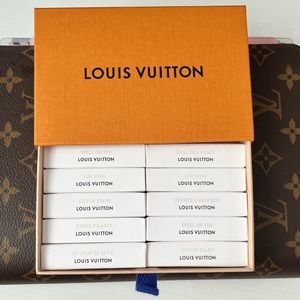 10 Louis Vuitton samples new in box with ribbon. 🎀 💗